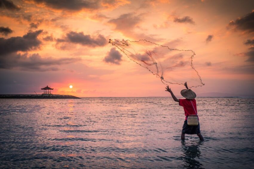 how to throw a cast net